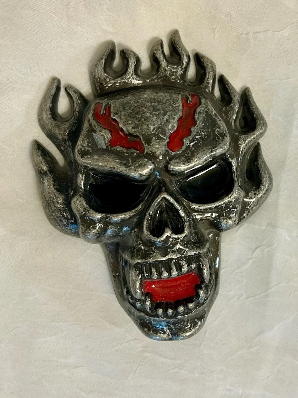 Flaming Skull Metal Belt Buckle - Silver and Red